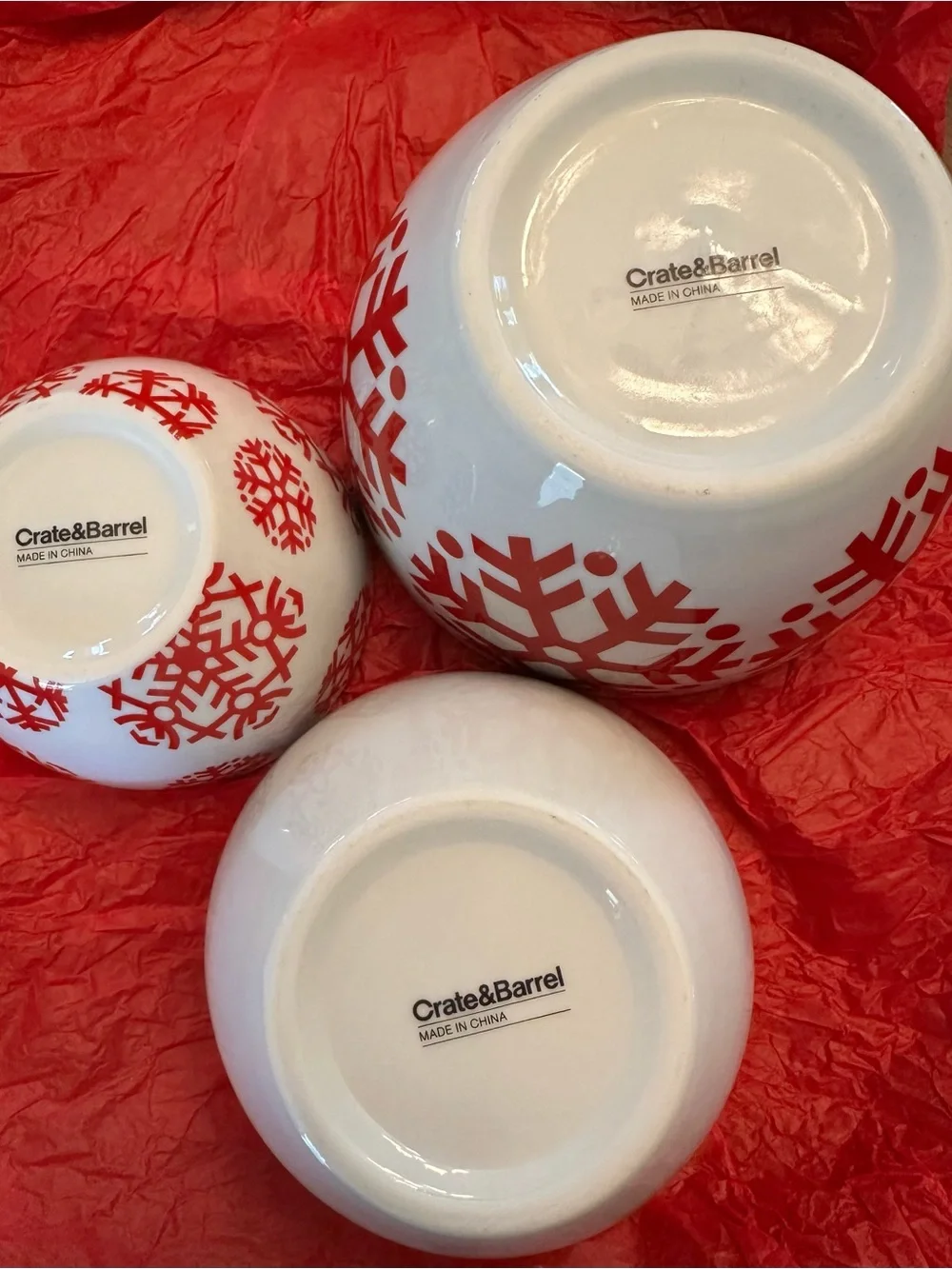 Holiday Snowflake Ceramic Bowl Set - White with Red Accents